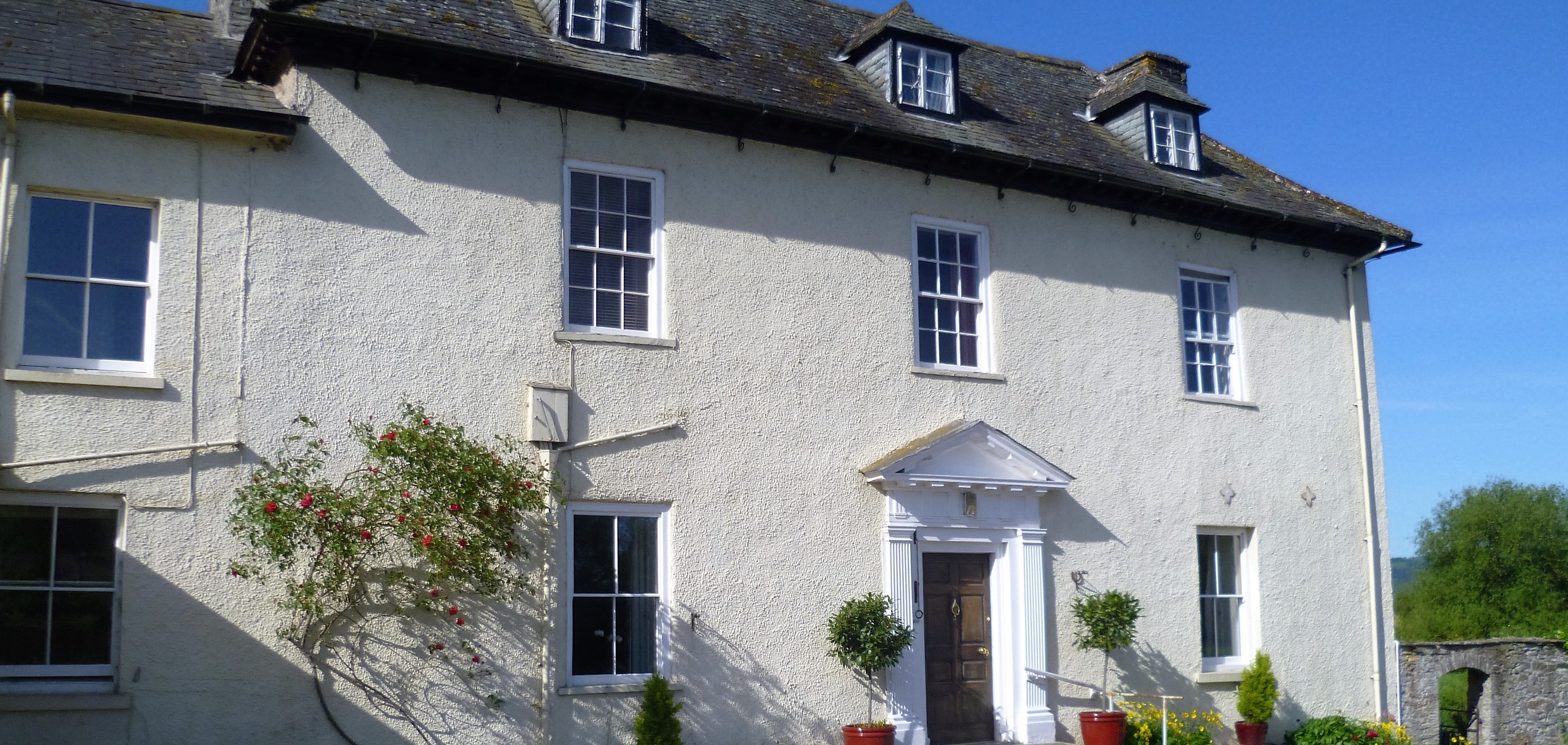 Aberllynfi House